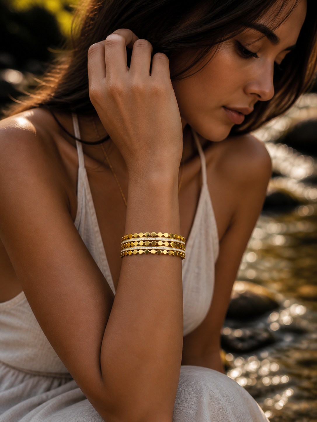 Designer Disc Pattern Anti Tarnish Stainless Steel Bracelet