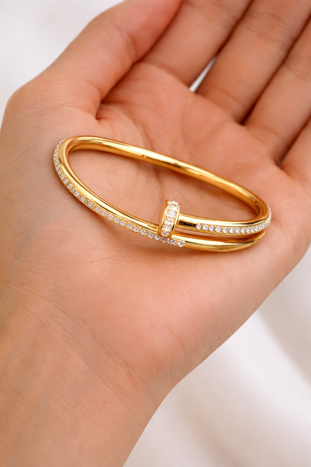 Premium Stainless Steel Anti Tarnish Gold Nail Designer Bracelet with Sparkling Stones