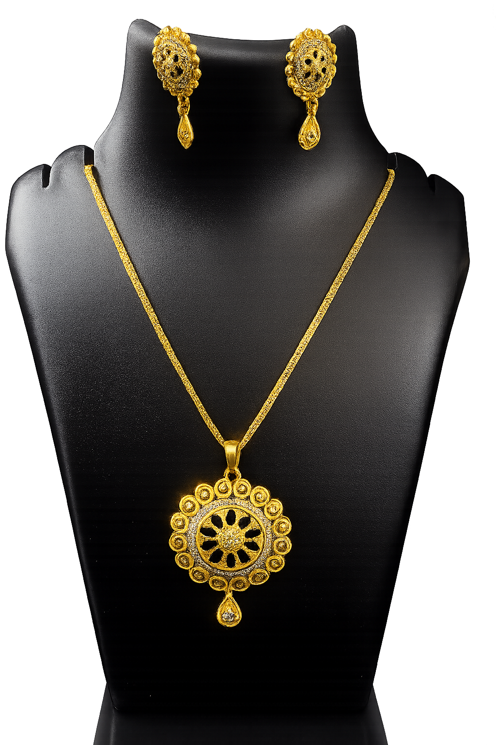 Luxury Ethnic Royal Sunburst Pendant Set