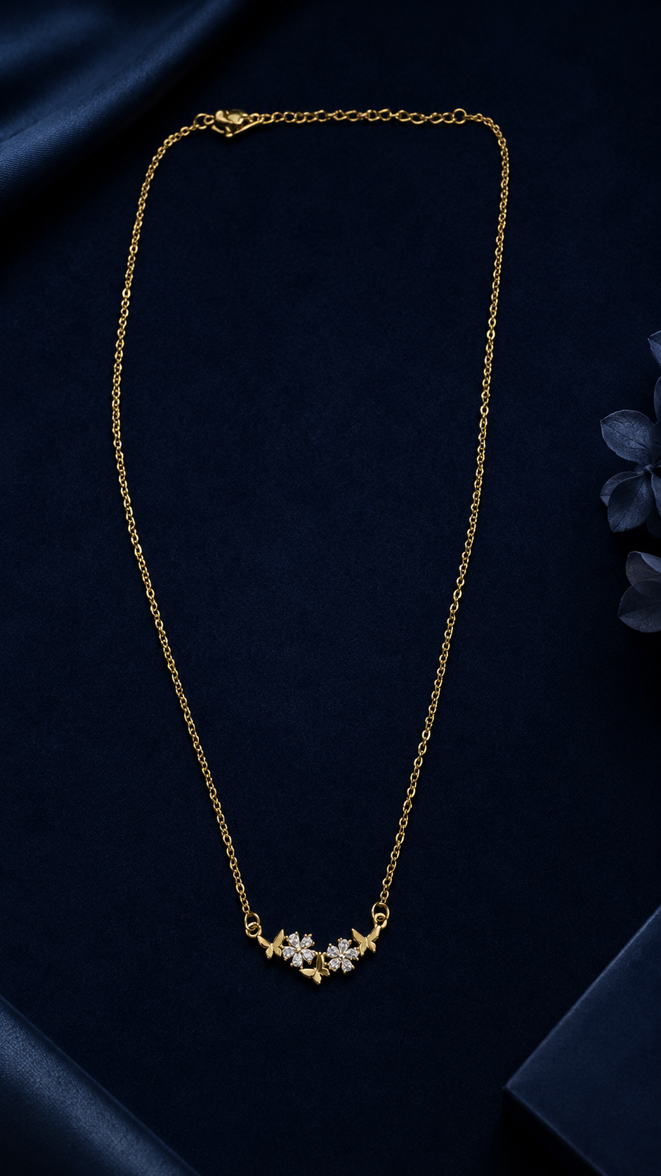 Élan Flora Necklace