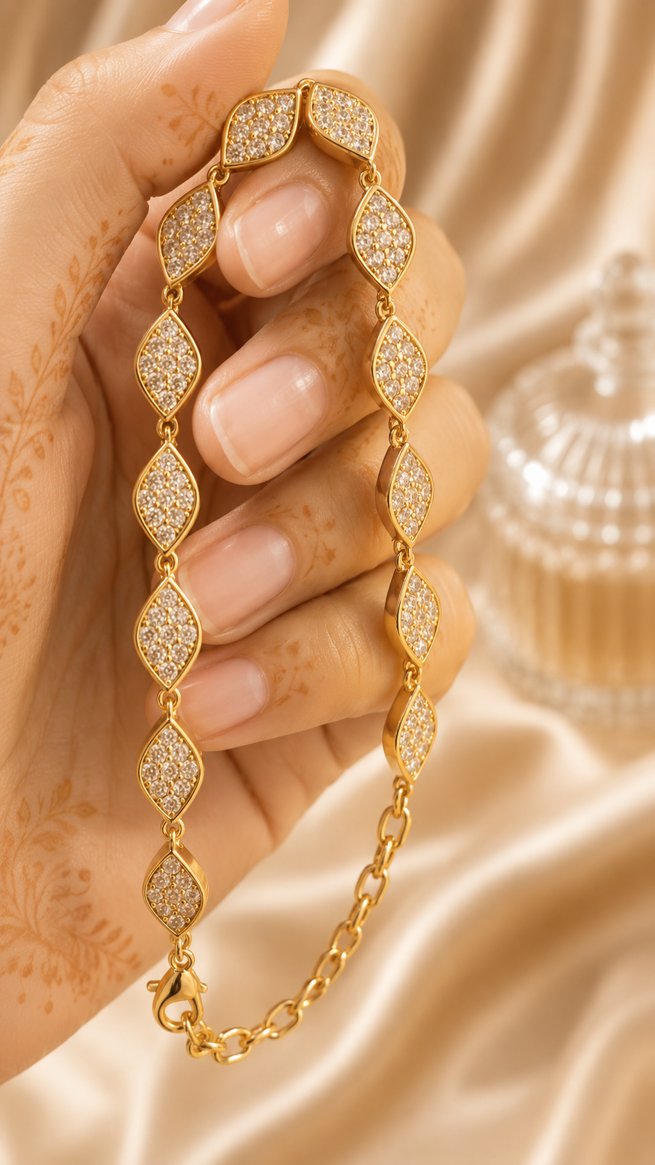 Lustra Leaf AD 316L Anti Tarnish Bracelet