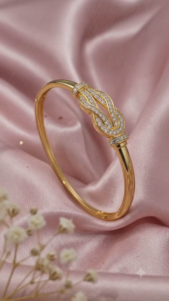 Infinity Knot 316L Anti-Tarnish AD Bracelet